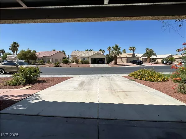 Las Vegas, NV 89122,6342 Belgium DR