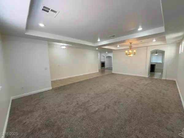 Henderson, NV 89052,533 Blanche CT