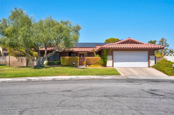 3729 Topawa ST, Las Vegas, NV 89103