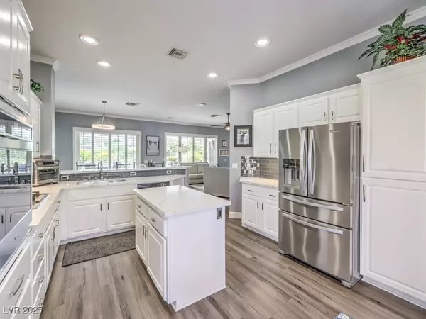 Henderson, NV 89052,99 Fountainhead CIR