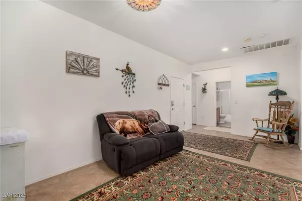 North Las Vegas, NV 89084,7927 Crested Starling CT