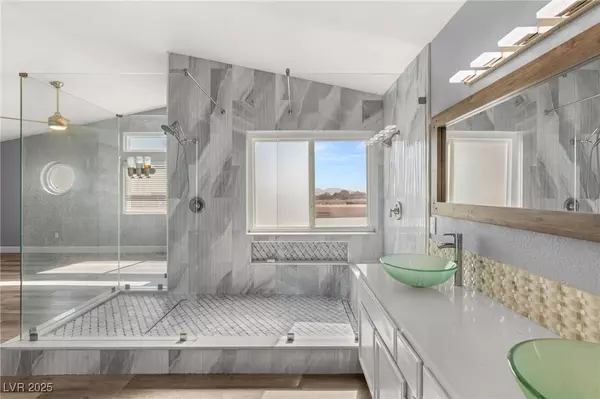 2908 REEF BAY LN, Las Vegas, NV 89128