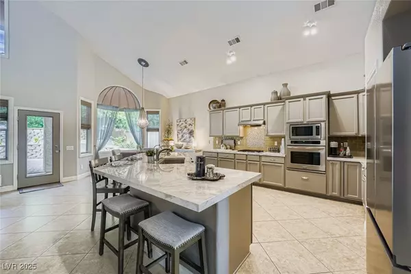 1905 Shifting Winds ST, Las Vegas, NV 89117