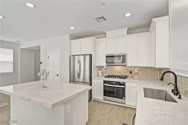 Las Vegas, NV 89166,10667 Deibel AVE