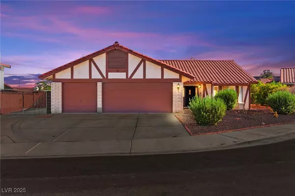 Las Vegas, NV 89117,8505 Custer CT