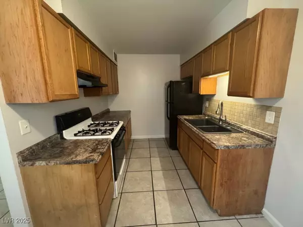 5248 PEBBLE BEACH BLVD #B, Las Vegas, NV 89108