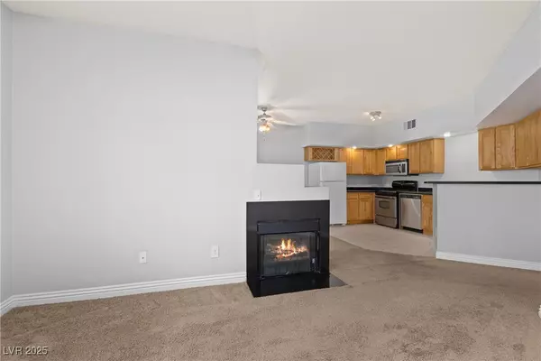 Las Vegas, NV 89117,8400 W Charleston BLVD #111