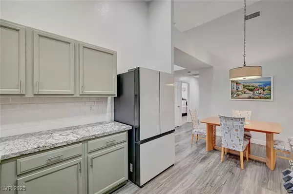 2052 Jade Creek ST #202, Las Vegas, NV 89117