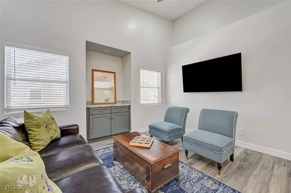 Las Vegas, NV 89117,2052 Jade Creek ST #202