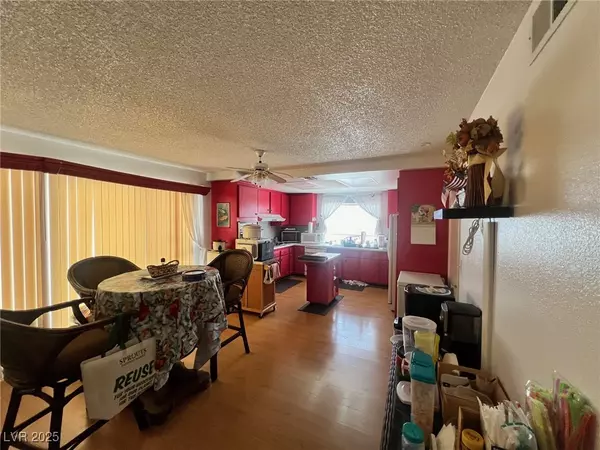 Las Vegas, NV 89120,5028 Meadow Grove CT