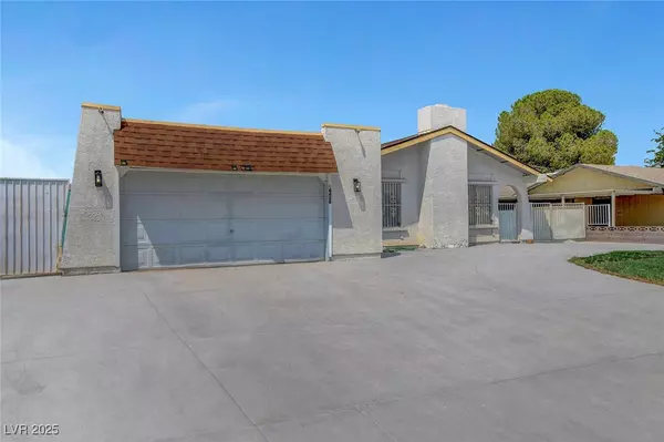 Las Vegas, NV 89103,6426 Tanager WAY