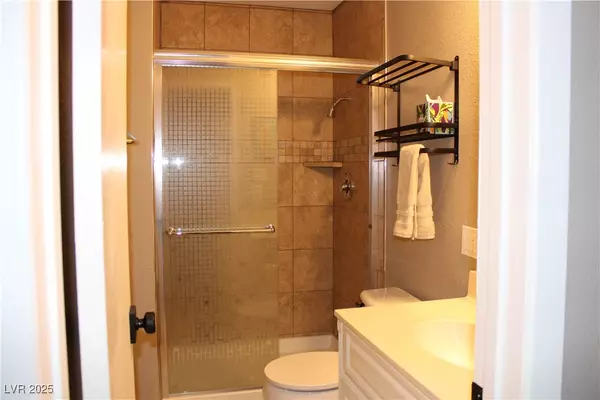 Las Vegas, NV 89108,2204 Tall Pine DR