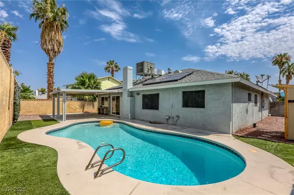 3055 Topaz ST, Las Vegas, NV 89121
