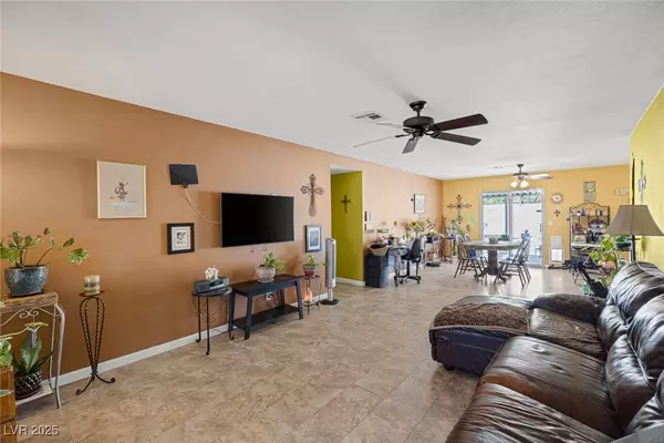 Las Vegas, NV 89110,4928 Ronan DR