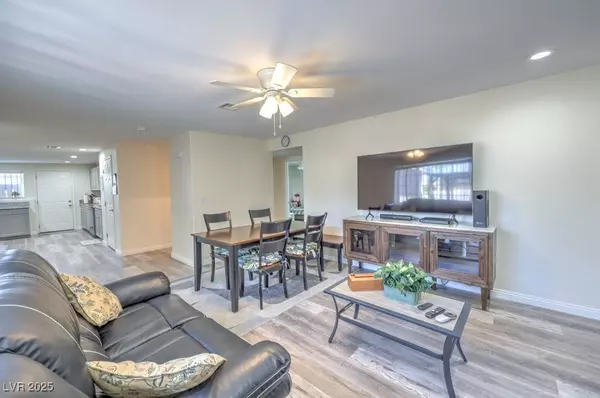 Las Vegas, NV 89122,5093 Sun Valley DR