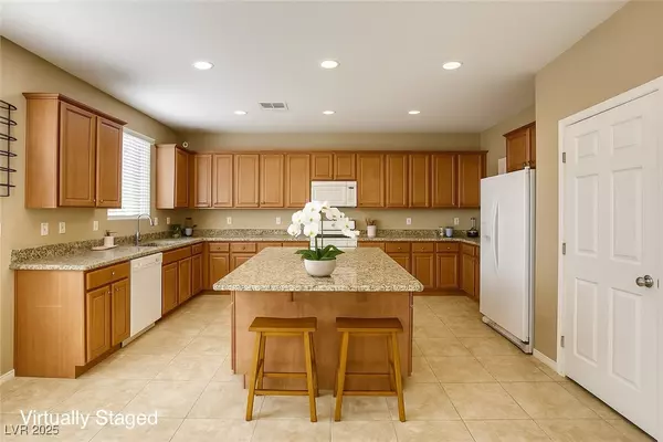 10537 Hamdem AVE, Las Vegas, NV 89129
