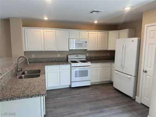 Las Vegas, NV 89129,10342 Adrianna AVE