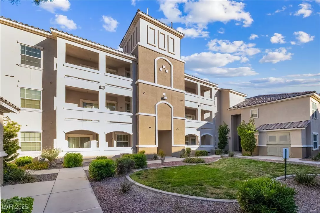 Las Vegas, NV 89148,8777 W Maule AVE #1127