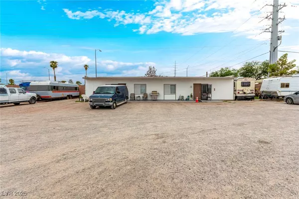 Las Vegas, NV 89106,1713 Ophir DR