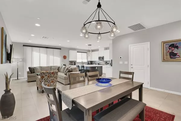 Henderson, NV 89015,721 N Water ST