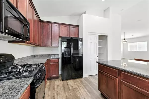 North Las Vegas, NV 89084,37 Buffalo Gap CT