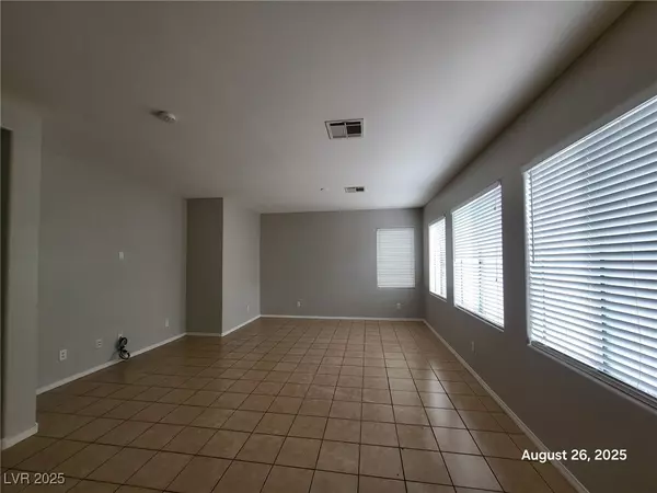 Las Vegas, NV 89139,7962 Severn Valley ST