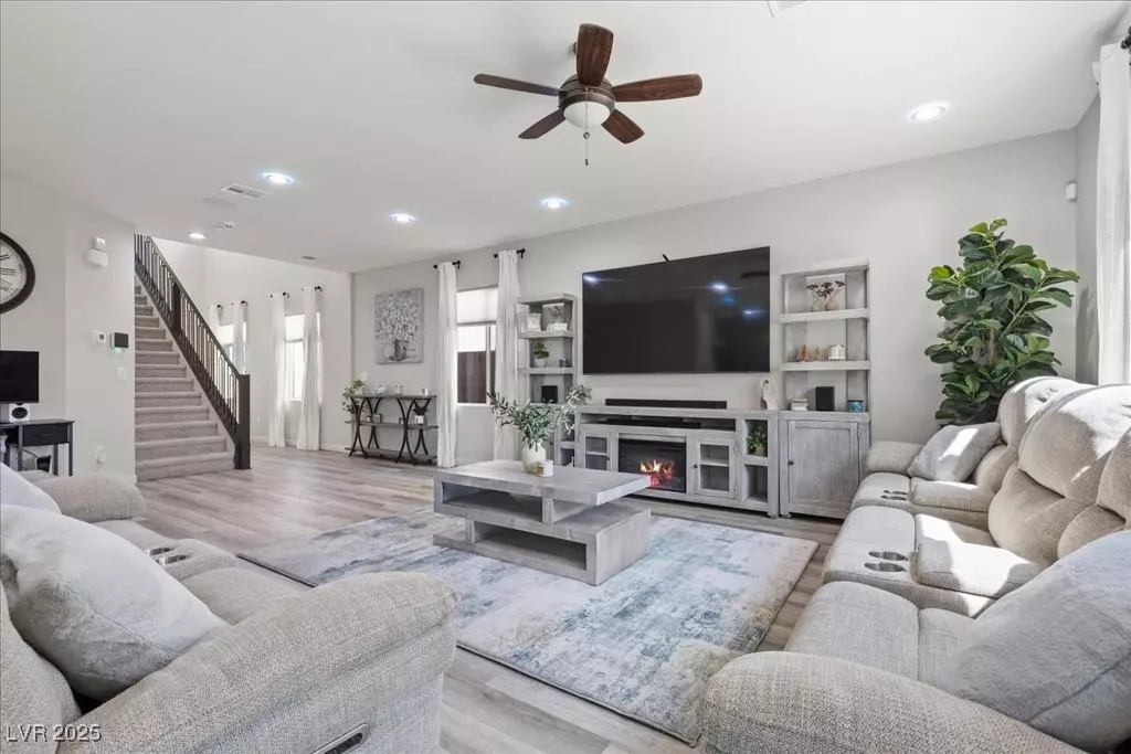 North Las Vegas, NV 89086,6634 Palm Branch ST