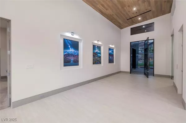 Henderson, NV 89012,616 Scenic Rim DR