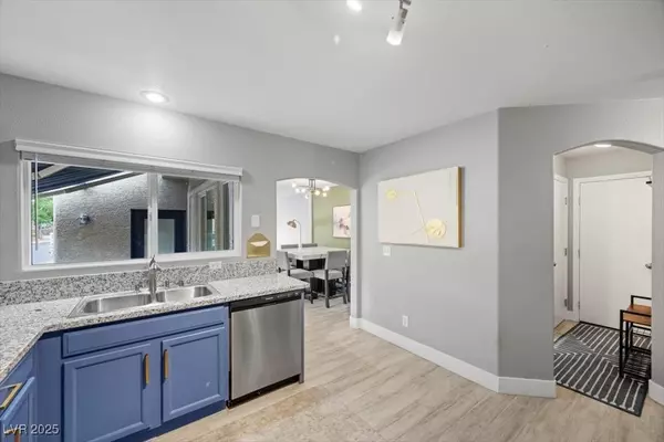 Las Vegas, NV 89139,6612 Hathersage AVE