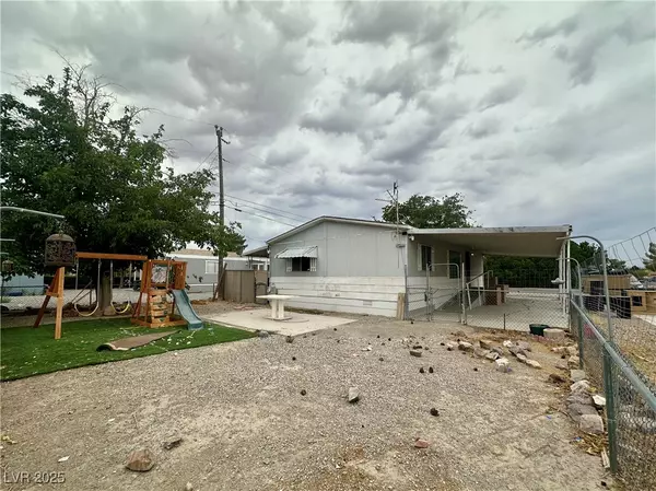 Pahrump, NV 89048,1061 S Comstock CIR