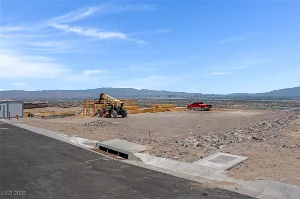 Henderson, NV 89012,567 Rock Peak DR