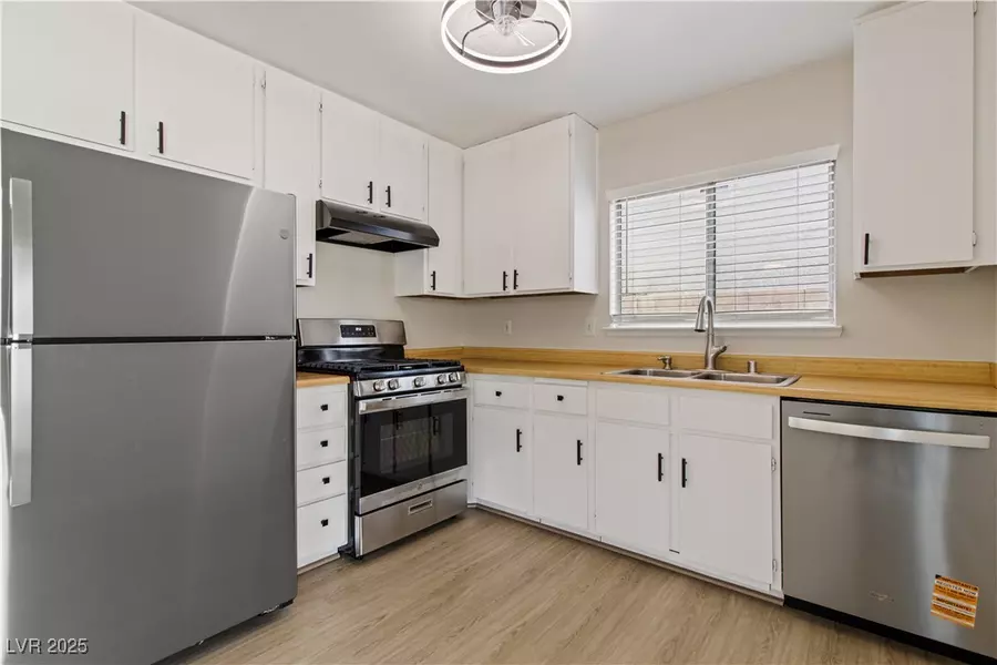 1713 Amboy DR, Las Vegas, NV 89108