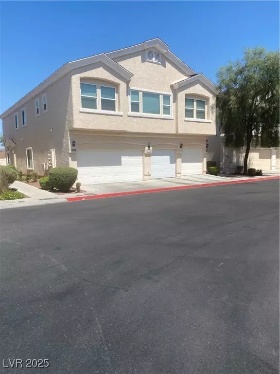 Las Vegas, NV 89122,6580 Clara Bow AVE #103
