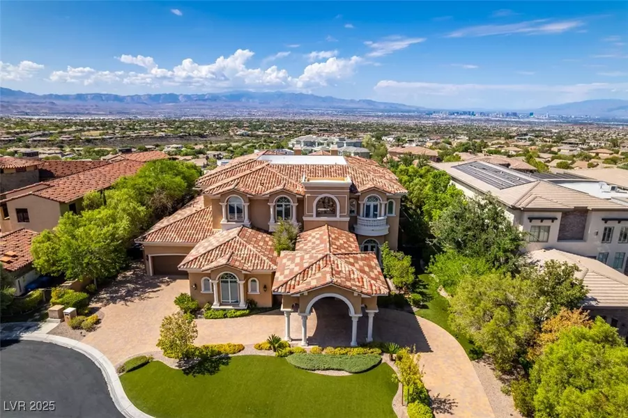 4 Awbrey CT, Henderson, NV 89052