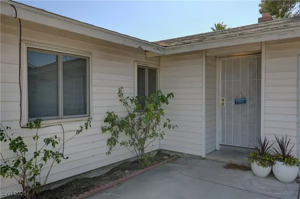 Las Vegas, NV 89103,4445 Peterson DR