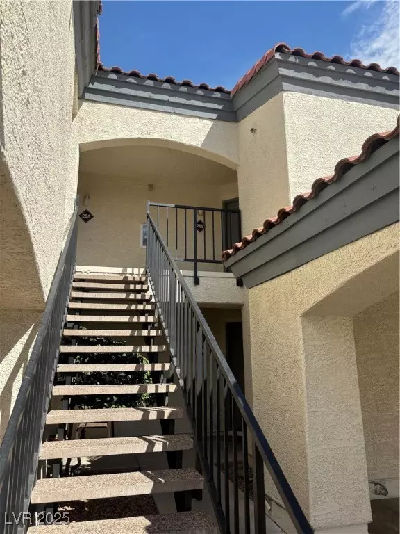 Las Vegas, NV 89117,8455 W Sahara AVE #265