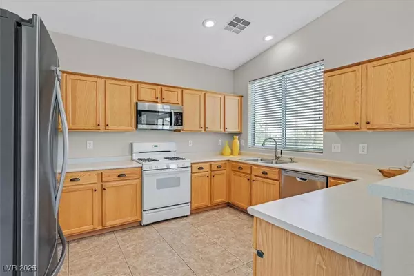 Las Vegas, NV 89141,11022 Saint Rafael ST