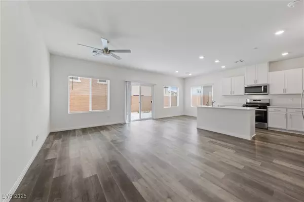 Henderson, NV 89011,1126 Northern Cardinal DR