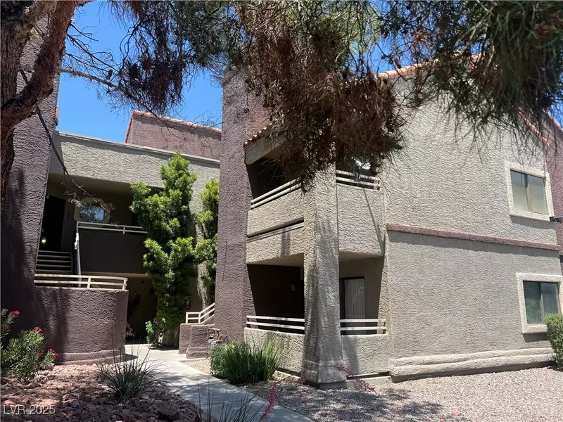 5024 S RAINBOW BL BLVD #105, Las Vegas, NV 89118