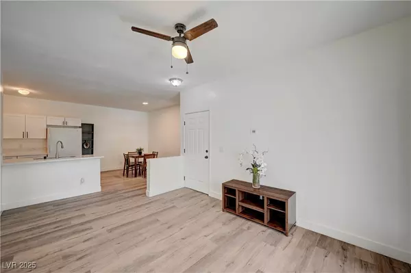 Las Vegas, NV 89142,5655 E Sahara AVE #2048