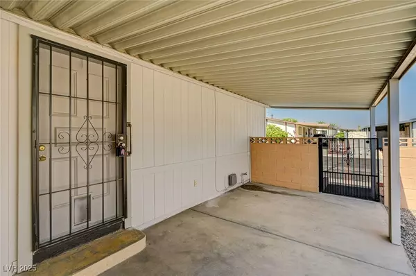 Las Vegas, NV 89122,3202 Chimayo LN