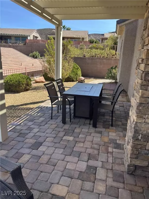 Henderson, NV 89012,2072 King Mesa DR