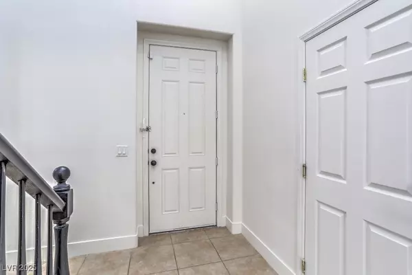 Las Vegas, NV 89113,7580 Rockhampton AVE