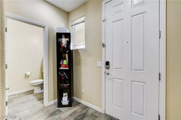 Las Vegas, NV 89179,7357 Palo Real CT