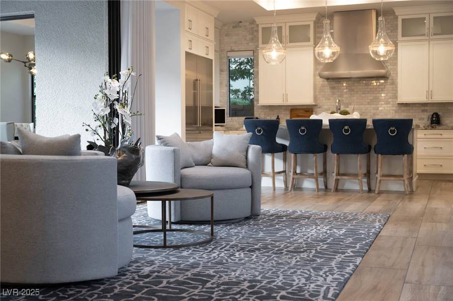 5 Moonfire DR, Las Vegas, NV 89135