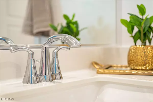 Las Vegas, NV 89166,10718 Lilestone CT