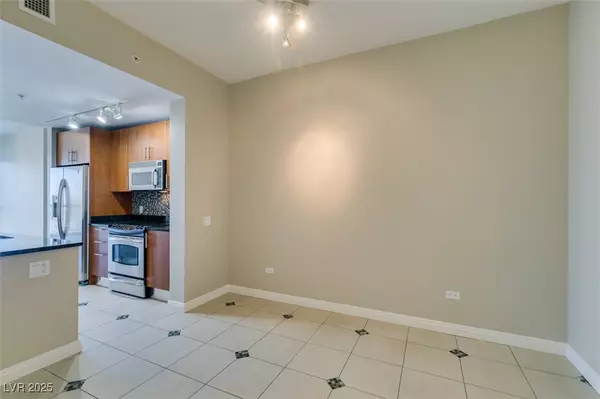 Las Vegas, NV 89102,200 W Sahara AVE #2110