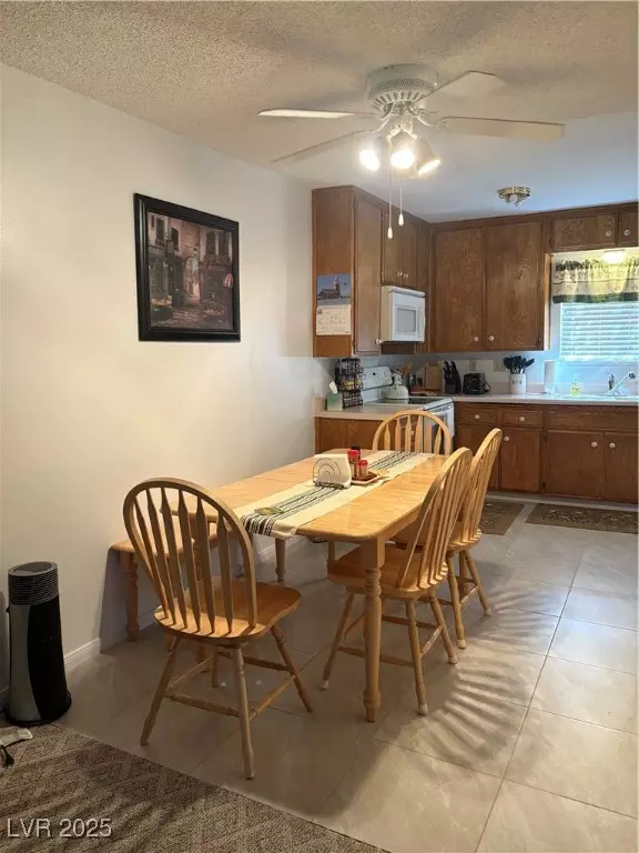 Las Vegas, NV 89121,139 GREENBRIAR TOUNHOUSE WAY