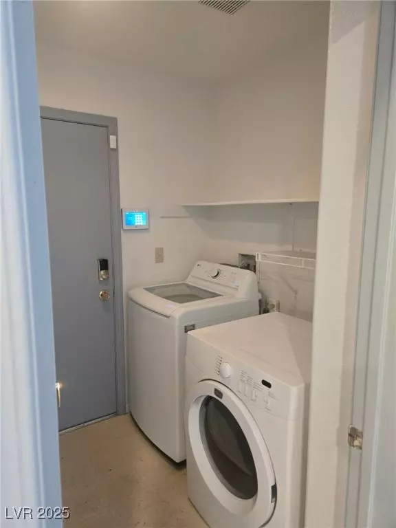 Las Vegas, NV 89147,8980 Via Vista CIR