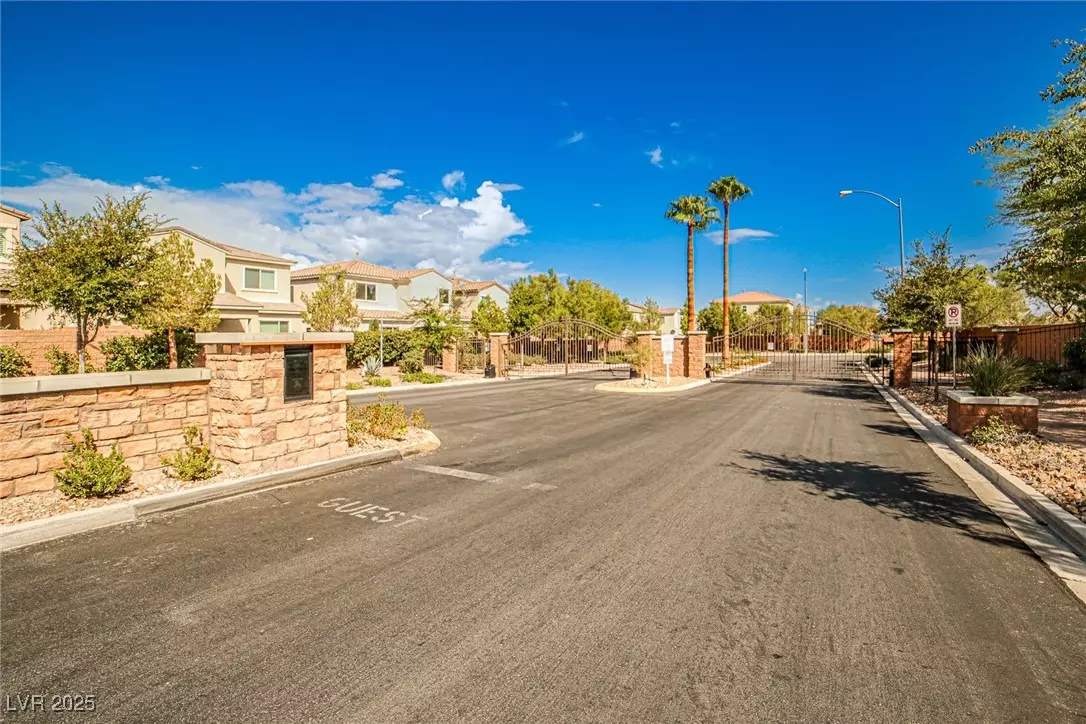 Las Vegas, NV 89148,6884 Stonetrace ST